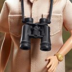 Barbie Signature - Dr. Jane Goodall Doll - Mattel - Inspiring Women Series - Image 4